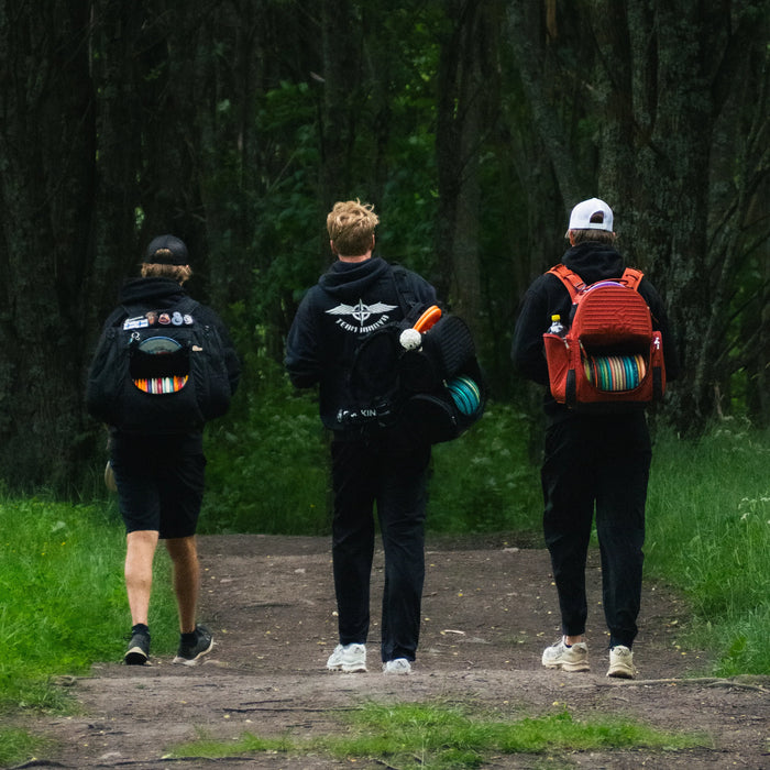 Mistä frisbeegolf on kotoisin ja milloin se on keksitty?